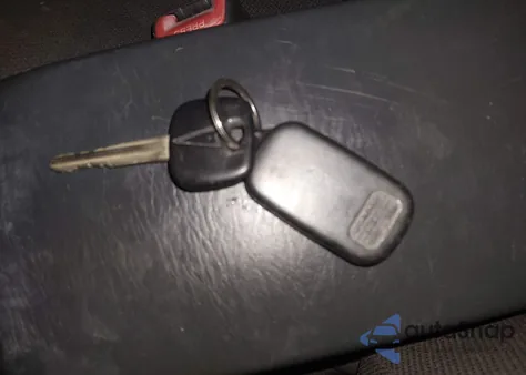 2005 Pontiac Vibe z USA, uszkodzony, nr VIN 5Y2SL63865Z408963